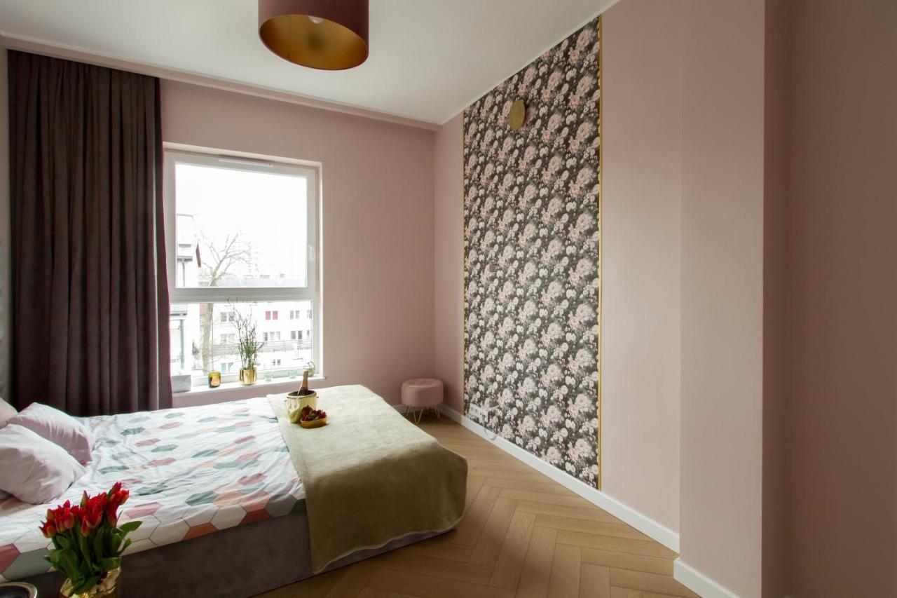 Nowy Apartment Przy Placu Szembeka Varsovie Extérieur photo