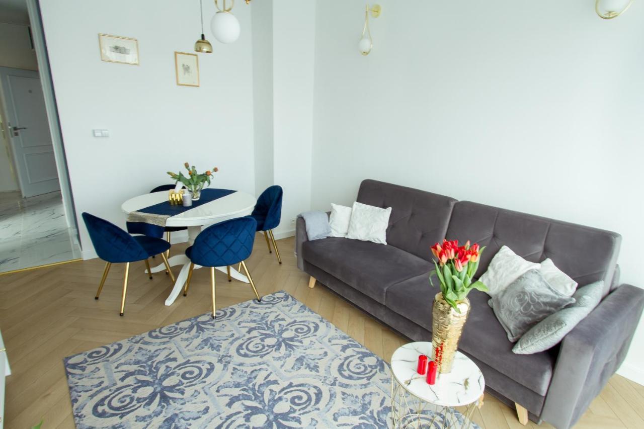 Nowy Apartment Przy Placu Szembeka Varsovie Extérieur photo